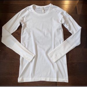 COPY - White swiftly tech lululemon long sleeve